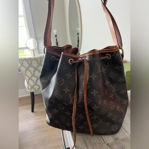 Authentic Louis Vuitton Petite Noe Bucket Bag